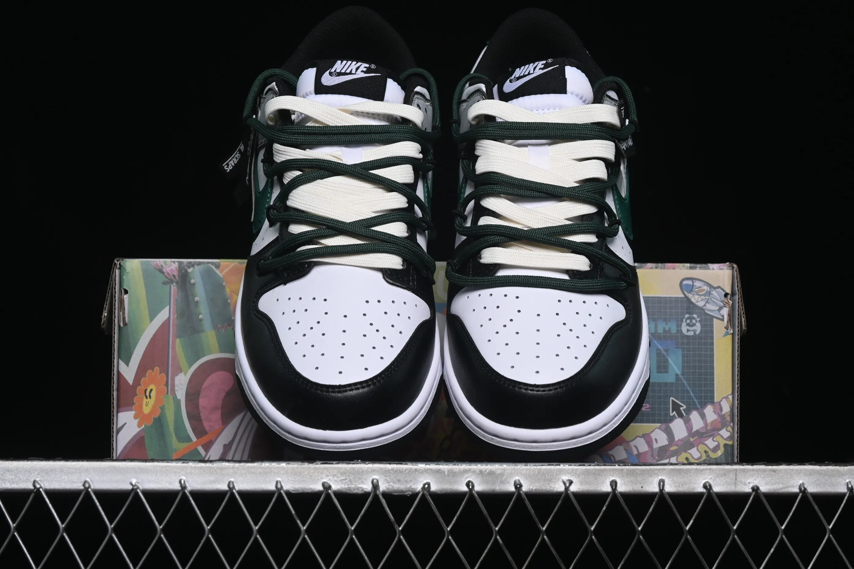 All categories Nk SB Dunk series Nk SB Dunk Low low-top sneakers Nike SB Dunk Low white and green strap low-top casual sneakers DD1391-100